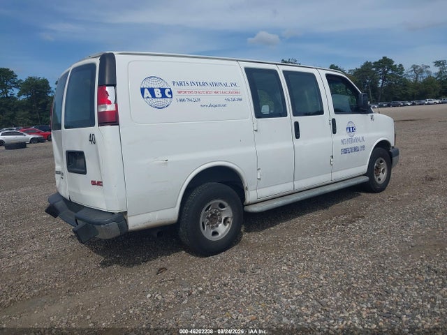 46202238 :رقم المزاد ، 1GTW7FCF4F1907216 vin ، 2015 Gmc Savana 2500 Work Van مزاد بيع