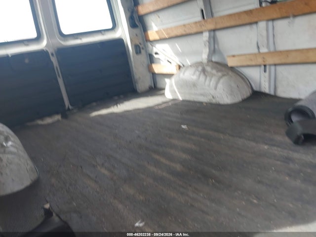 46202238 :رقم المزاد ، 1GTW7FCF4F1907216 vin ، 2015 Gmc Savana 2500 Work Van مزاد بيع