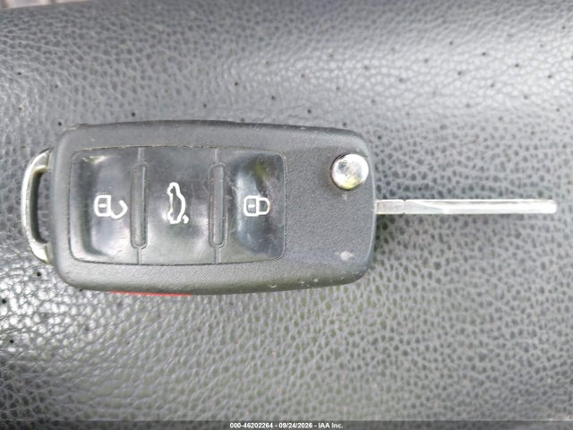 2011 Volkswagen Tiguan Se მანქანა იყიდება აუქციონზე, vin: WVGAV7AX3BW511319, აუქციონის ნომერი: 46202264