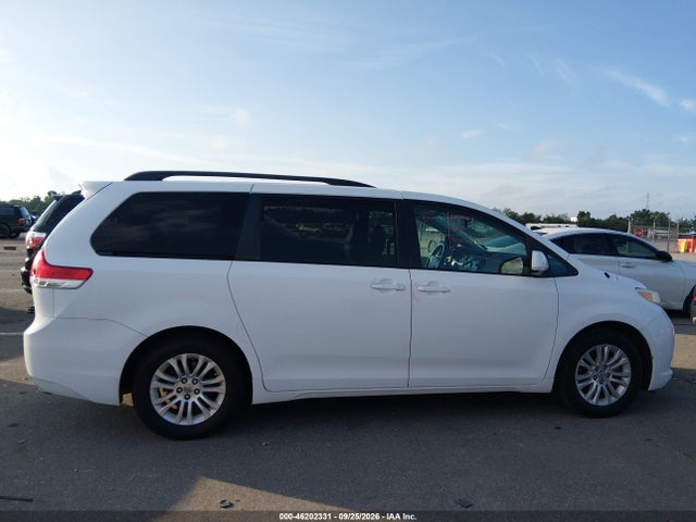 Aukcja sprzedaży 2011 Toyota Sienna Xle V6, vin: 5TDYK3DC7BS163988, numer aukcji: 46202331