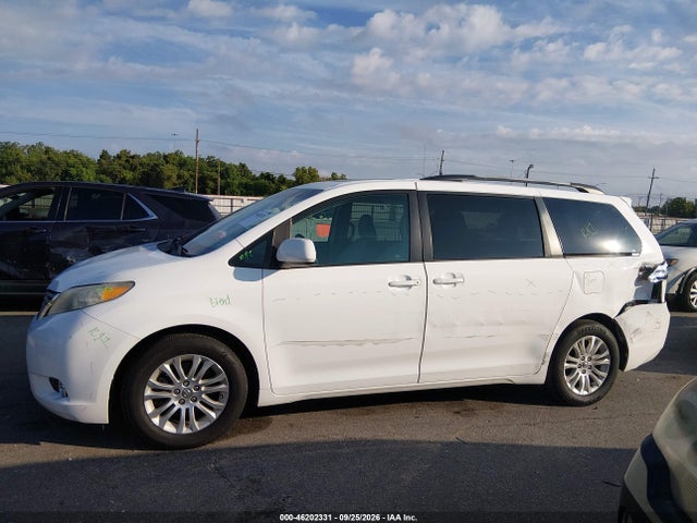 Aukcja sprzedaży 2011 Toyota Sienna Xle V6, vin: 5TDYK3DC7BS163988, numer aukcji: 46202331