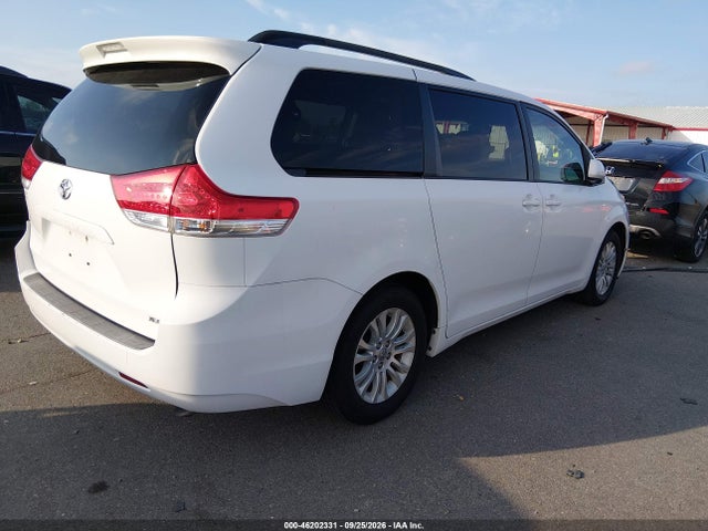 Aukcja sprzedaży 2011 Toyota Sienna Xle V6, vin: 5TDYK3DC7BS163988, numer aukcji: 46202331