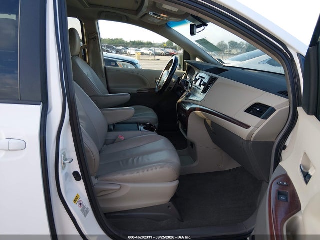 Aukcja sprzedaży 2011 Toyota Sienna Xle V6, vin: 5TDYK3DC7BS163988, numer aukcji: 46202331