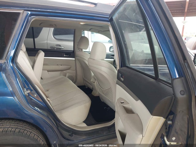 2011 Subaru Outback 2.5i Premium მანქანა იყიდება აუქციონზე, vin: 4S4BRBGC3B3332800, აუქციონის ნომერი: 46202402