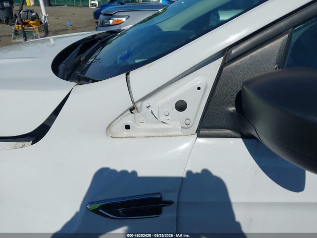 46202428 :رقم المزاد ، 1FMCU0F7XJUC62880 vin ، 2018 Ford Escape S مزاد بيع