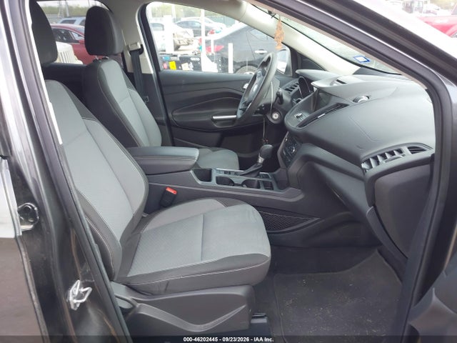Продажа на аукционе авто 2017 Ford Escape Se, vin: 1FMCU0GD7HUB12885, номер лота: 46202445