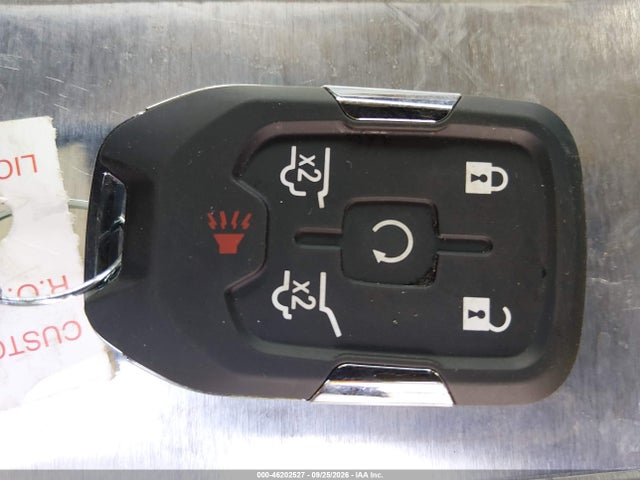 46202527 :رقم المزاد ، 1GNSCJKC2FR152130 vin ، 2015 Chevrolet Suburban 1500 Lt مزاد بيع