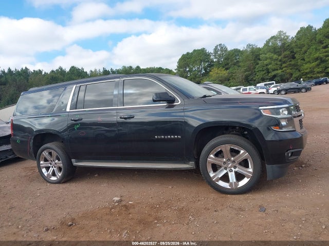 46202527 :رقم المزاد ، 1GNSCJKC2FR152130 vin ، 2015 Chevrolet Suburban 1500 Lt مزاد بيع