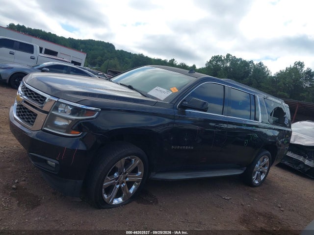 46202527 :رقم المزاد ، 1GNSCJKC2FR152130 vin ، 2015 Chevrolet Suburban 1500 Lt مزاد بيع