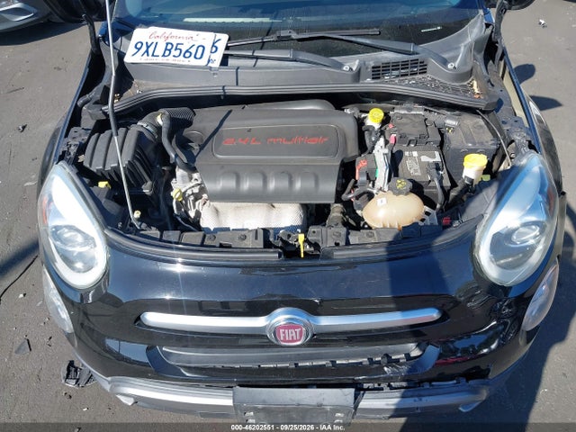 46202551 :رقم المزاد ، ZFBCFXCBXHP590795 vin ، 2017 Fiat 500x Trekking Fwd مزاد بيع