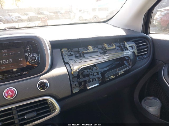 46202551 :رقم المزاد ، ZFBCFXCBXHP590795 vin ، 2017 Fiat 500x Trekking Fwd مزاد بيع