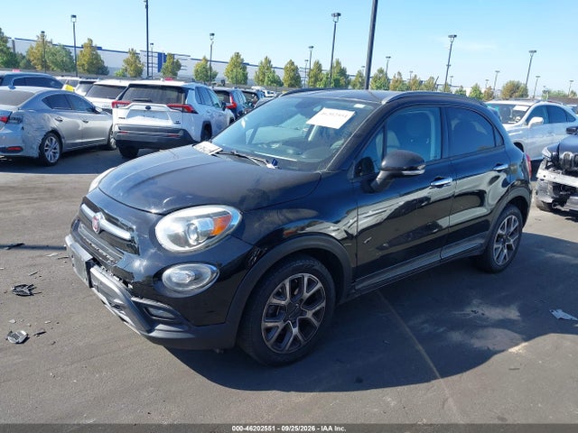 46202551 :رقم المزاد ، ZFBCFXCBXHP590795 vin ، 2017 Fiat 500x Trekking Fwd مزاد بيع