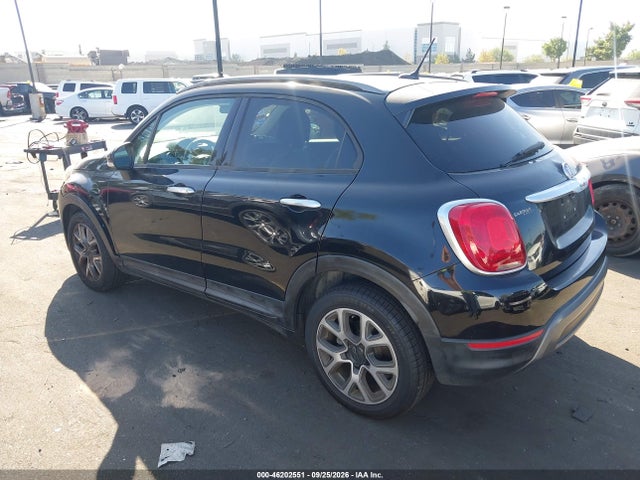 46202551 :رقم المزاد ، ZFBCFXCBXHP590795 vin ، 2017 Fiat 500x Trekking Fwd مزاد بيع