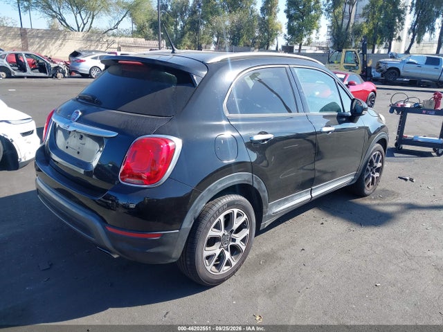 46202551 :رقم المزاد ، ZFBCFXCBXHP590795 vin ، 2017 Fiat 500x Trekking Fwd مزاد بيع