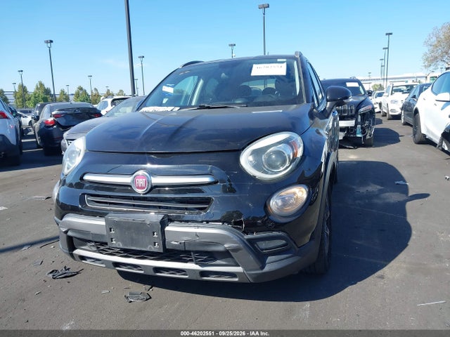 46202551 :رقم المزاد ، ZFBCFXCBXHP590795 vin ، 2017 Fiat 500x Trekking Fwd مزاد بيع