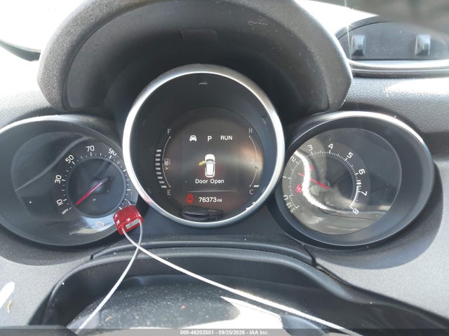 46202551 :رقم المزاد ، ZFBCFXCBXHP590795 vin ، 2017 Fiat 500x Trekking Fwd مزاد بيع