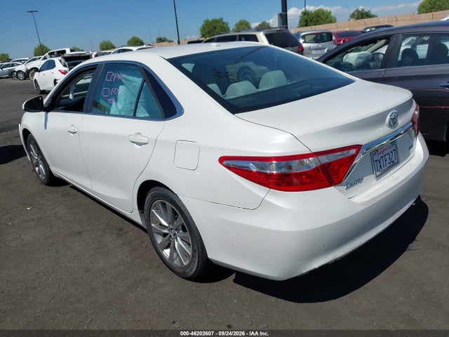 Toyota CAMRY XLE 2017 4T1BF1FK8HU434527 Image 3