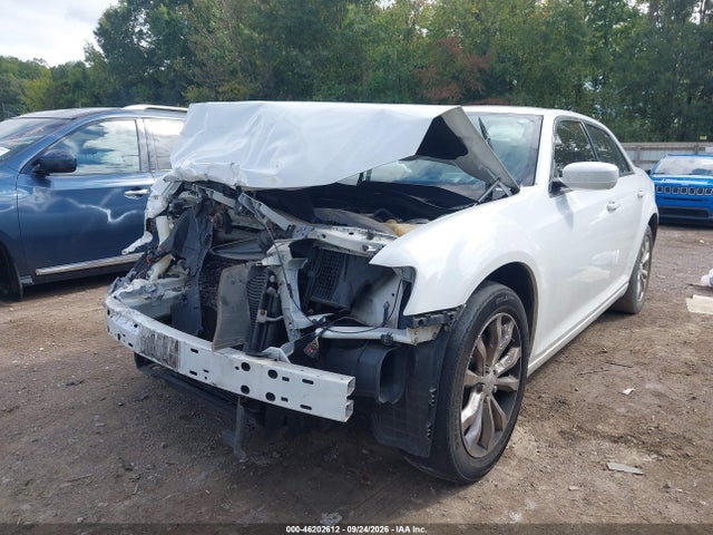 Aukcja sprzedaży 2016 Chrysler 300 Anniversary Edition, vin: 2C3CCARG6GH142163, numer aukcji: 46202612