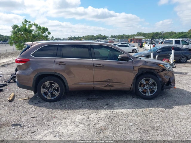 Продаж на аукціоні авто 2018 Toyota Highlander Limited Platinum, vin: 5TDYZRFH0JS276476, номер лоту: 46202619