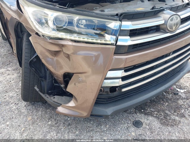 Продаж на аукціоні авто 2018 Toyota Highlander Limited Platinum, vin: 5TDYZRFH0JS276476, номер лоту: 46202619