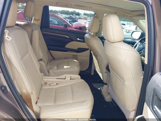 Продаж на аукціоні авто 2018 Toyota Highlander Limited Platinum, vin: 5TDYZRFH0JS276476, номер лоту: 46202619