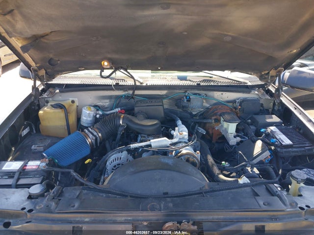 46202657 :رقم المزاد ، 3GNEC18R7XG113916 vin ، 1999 Chevrolet Tahoe مزاد بيع