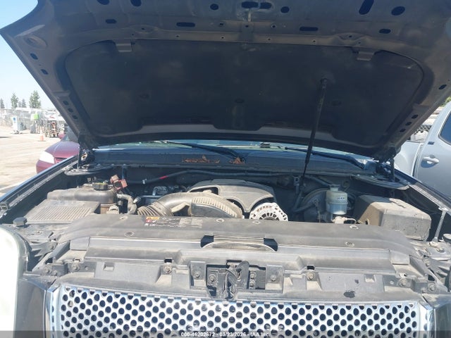 46202672 :رقم المزاد ، 1GKS2MEFXBR252929 vin ، 2011 Gmc Yukon Xl 1500 Denali مزاد بيع