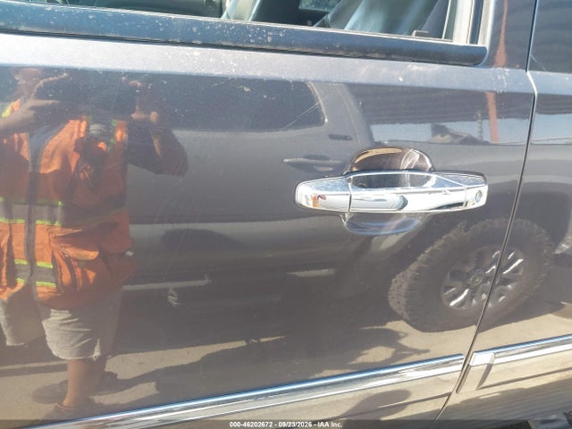 46202672 :رقم المزاد ، 1GKS2MEFXBR252929 vin ، 2011 Gmc Yukon Xl 1500 Denali مزاد بيع