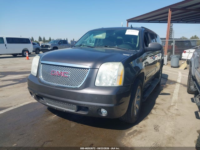46202672 :رقم المزاد ، 1GKS2MEFXBR252929 vin ، 2011 Gmc Yukon Xl 1500 Denali مزاد بيع