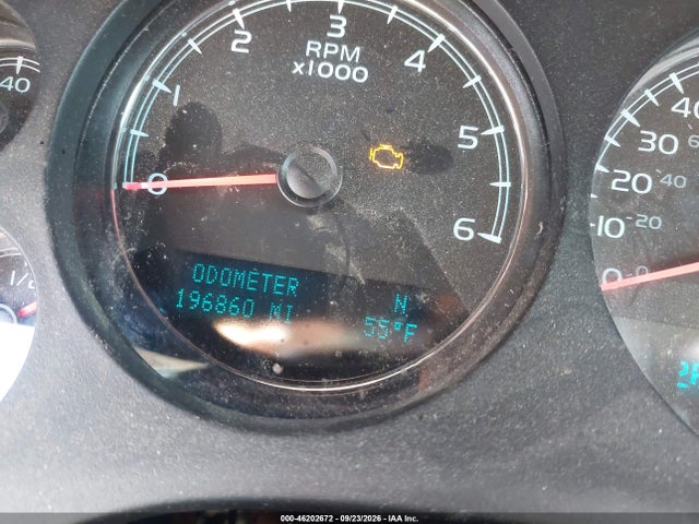 46202672 :رقم المزاد ، 1GKS2MEFXBR252929 vin ، 2011 Gmc Yukon Xl 1500 Denali مزاد بيع