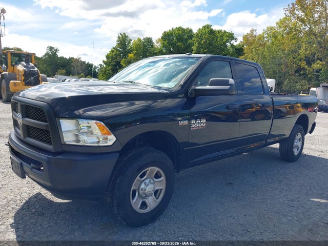 46202769 :رقم المزاد ، 3C63R3GT0JG428806 vin ، 2018 Ram 3500 Tradesman مزاد بيع