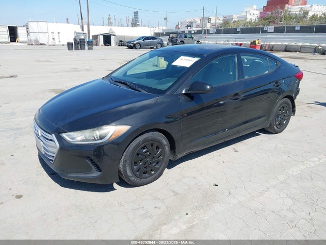 Hyundai ELANTRA SE 2017 5NPD74LF8HH070607 Image 2