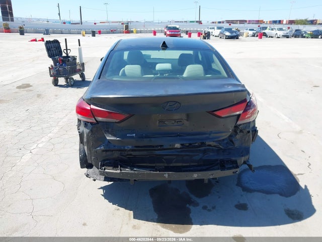 Hyundai ELANTRA SE 2017 5NPD74LF8HH070607 Image 6