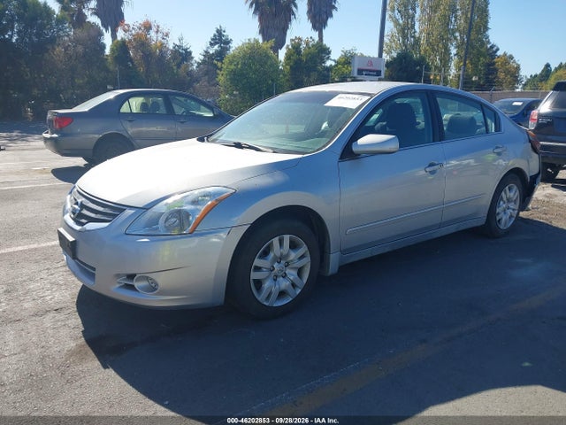 2010 Nissan Altima 2.5 S მანქანა იყიდება აუქციონზე, vin: 1N4AL2AP1AN526795, აუქციონის ნომერი: 46202853