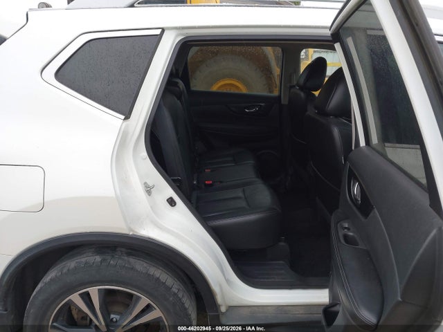 2017 Nissan Rogue Sl მანქანა იყიდება აუქციონზე, vin: 5N1AT2MV1HC730924, აუქციონის ნომერი: 46202945