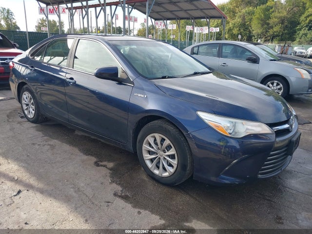 2016 Toyota Camry Hybrid Le მანქანა იყიდება აუქციონზე, vin: 4T1BD1FK0GU196399, აუქციონის ნომერი: 46202947
