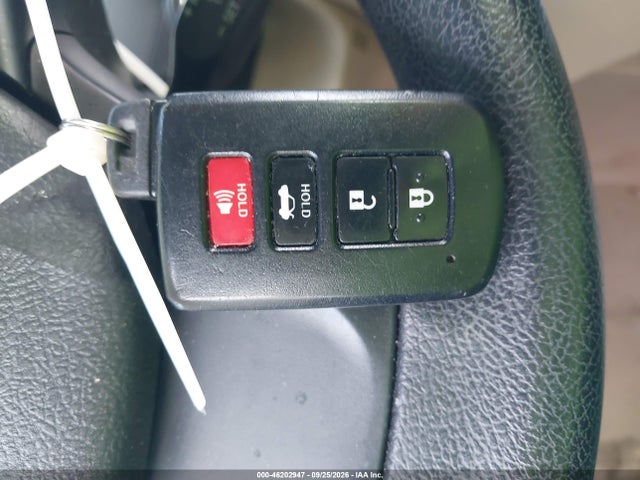 2016 Toyota Camry Hybrid Le მანქანა იყიდება აუქციონზე, vin: 4T1BD1FK0GU196399, აუქციონის ნომერი: 46202947