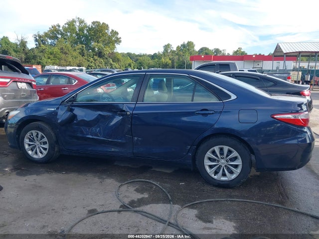 2016 Toyota Camry Hybrid Le მანქანა იყიდება აუქციონზე, vin: 4T1BD1FK0GU196399, აუქციონის ნომერი: 46202947