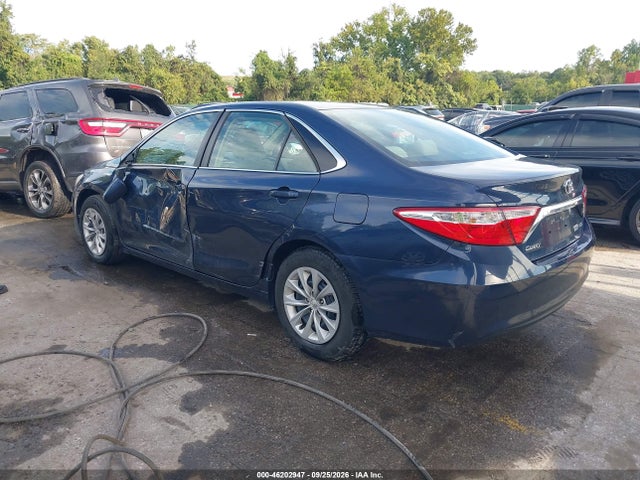 2016 Toyota Camry Hybrid Le მანქანა იყიდება აუქციონზე, vin: 4T1BD1FK0GU196399, აუქციონის ნომერი: 46202947