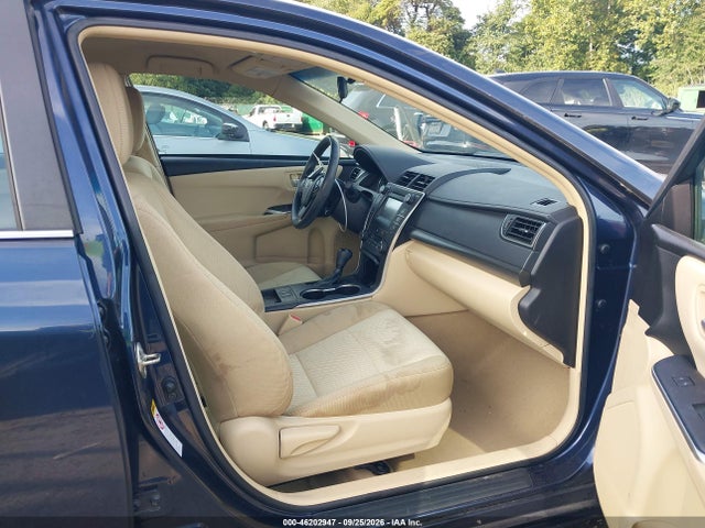 2016 Toyota Camry Hybrid Le მანქანა იყიდება აუქციონზე, vin: 4T1BD1FK0GU196399, აუქციონის ნომერი: 46202947