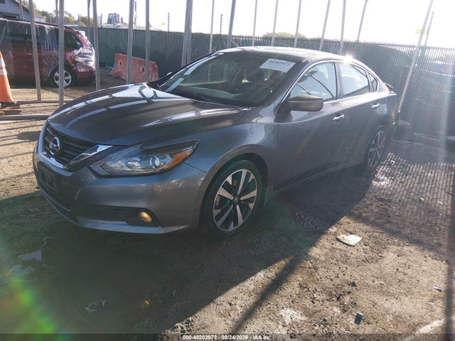 2018 Nissan Altima 2.5 Sr მანქანა იყიდება აუქციონზე, vin: 1N4AL3AP5JC131777, აუქციონის ნომერი: 46202972