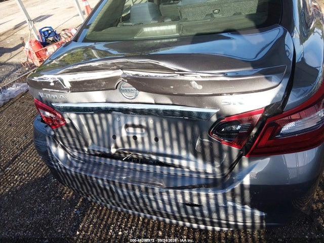 2018 Nissan Altima 2.5 Sr მანქანა იყიდება აუქციონზე, vin: 1N4AL3AP5JC131777, აუქციონის ნომერი: 46202972