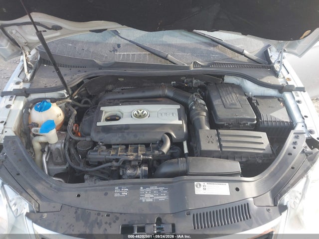 46202981 :رقم المزاد ، WVWBA7AH1AV015002 vin ، 2010 Volkswagen Eos Komfort مزاد بيع