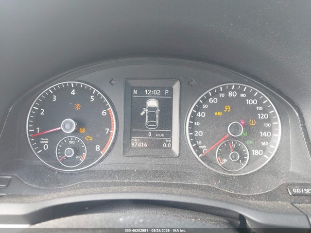 46202981 :رقم المزاد ، WVWBA7AH1AV015002 vin ، 2010 Volkswagen Eos Komfort مزاد بيع