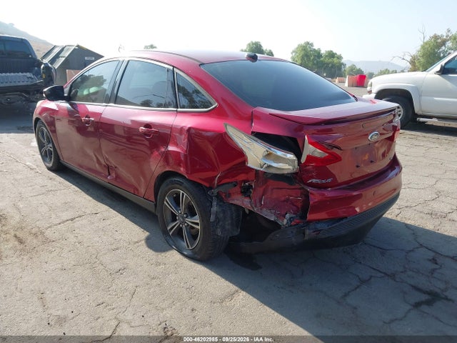 Ford FOCUS SE 2014 1FADP3F29EL131950 Image 3