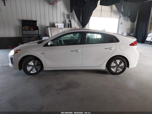 Продажа на аукционе авто 2020 Hyundai Ioniq Hybrid Blue, vin: KMHC65LC9LU220258, номер лота: 46203009