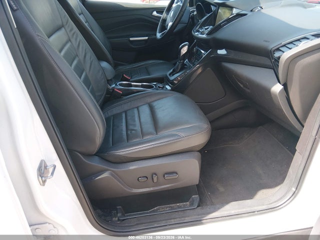 2016 Ford Escape Titanium მანქანა იყიდება აუქციონზე, vin: 1FMCU0J91GUC50800, აუქციონის ნომერი: 46203136