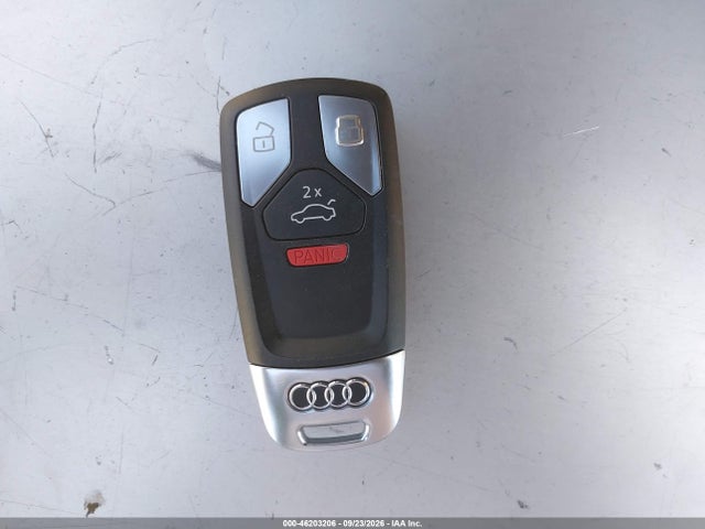 46203206 :رقم المزاد ، WAUGMAF4XKN012162 vin ، 2019 Audi A4 40 Titanium Premium مزاد بيع