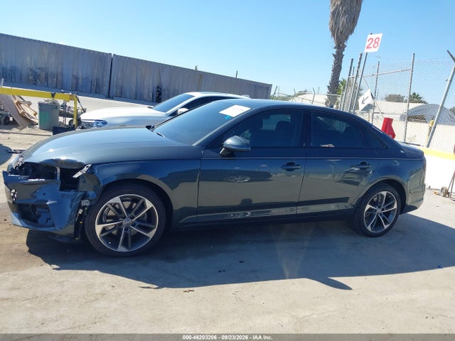46203206 :رقم المزاد ، WAUGMAF4XKN012162 vin ، 2019 Audi A4 40 Titanium Premium مزاد بيع