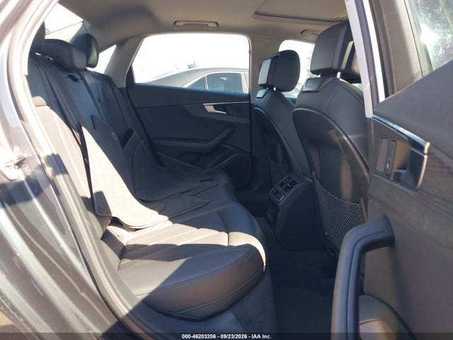 46203206 :رقم المزاد ، WAUGMAF4XKN012162 vin ، 2019 Audi A4 40 Titanium Premium مزاد بيع